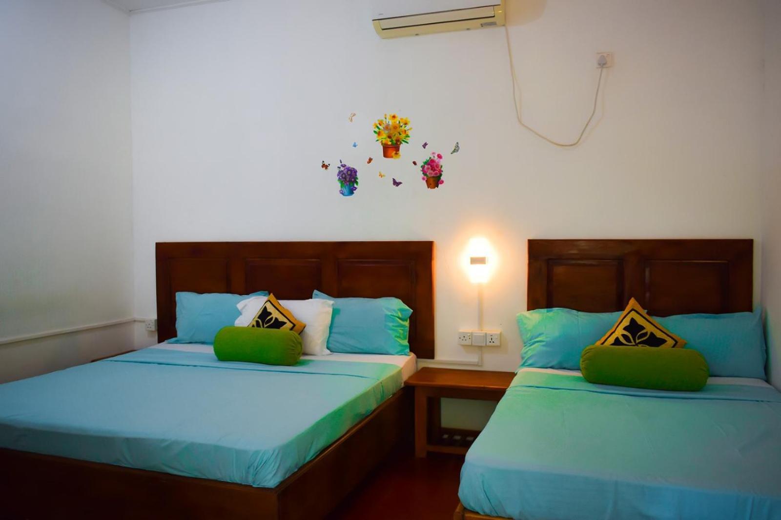 White Villa Hotel Trincomalee Bagian luar foto