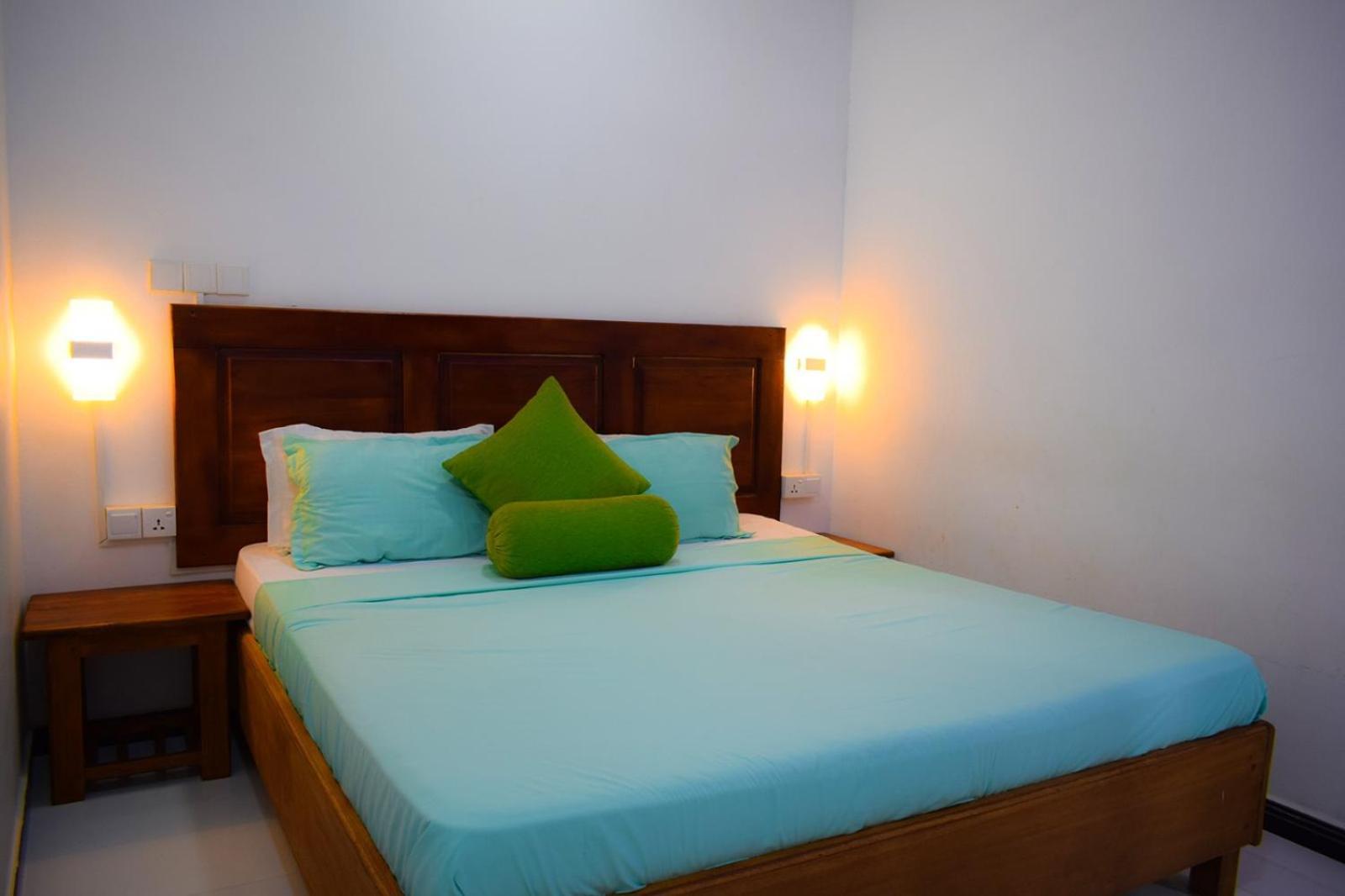 White Villa Hotel Trincomalee Bagian luar foto